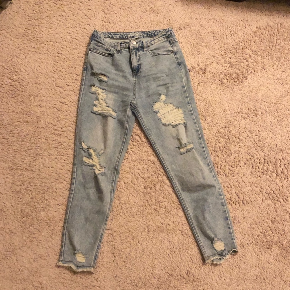 Mom Jean Fit - Distressed